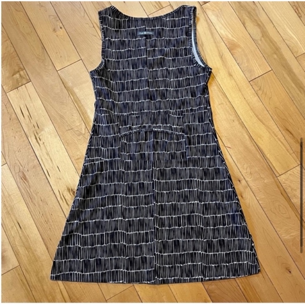 NuuMuu Scoop Neck w Back Pocket Athleisure black and white dress small - Picture 6 of 9